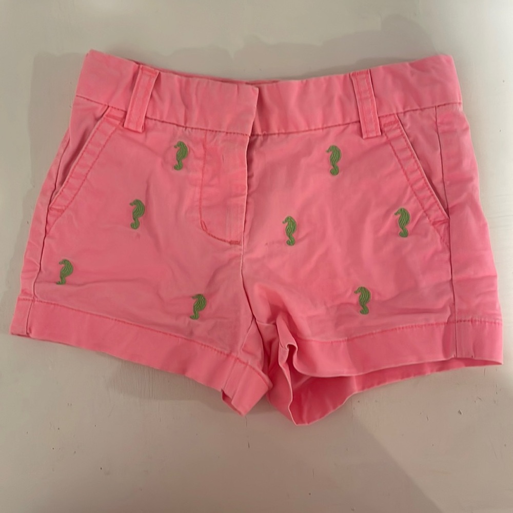 Vineyard Vines seahorse pink shorts